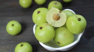 Amla Alert: Is This Superfood Risky for You? 6 Groups Who Should Proceed With Caution
