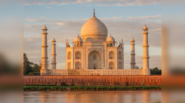 Million Dollar Arm filmed in Mumbai, Lucknow, and Agra
