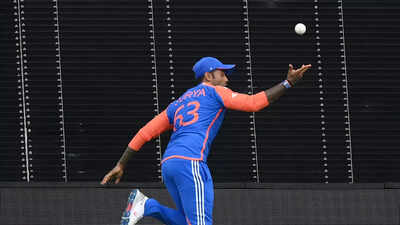 Cricket ball and stumps, symbolizing the new ICC rule changes.