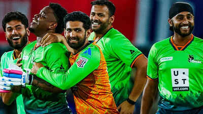 Shimron Hetmyer celebrates winning six, Seattle Orcas vs MI New York