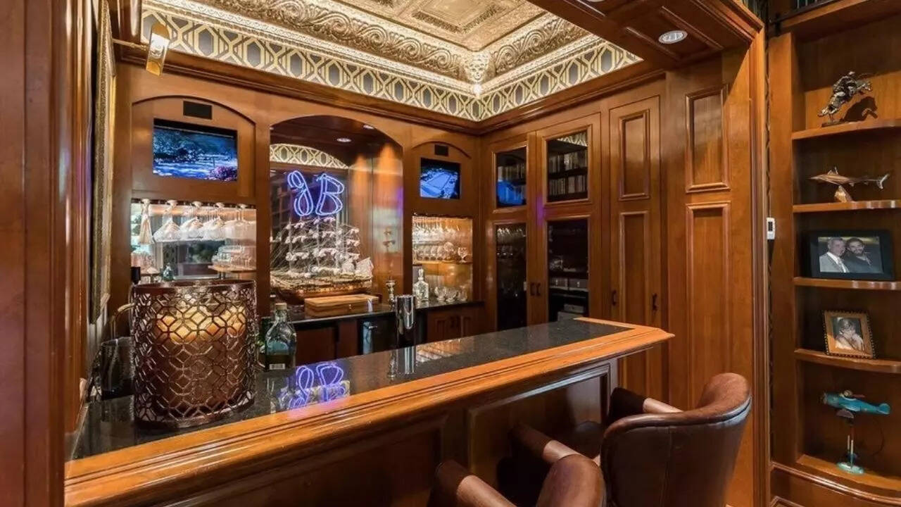 Travis Kelce's Kansas Mansion